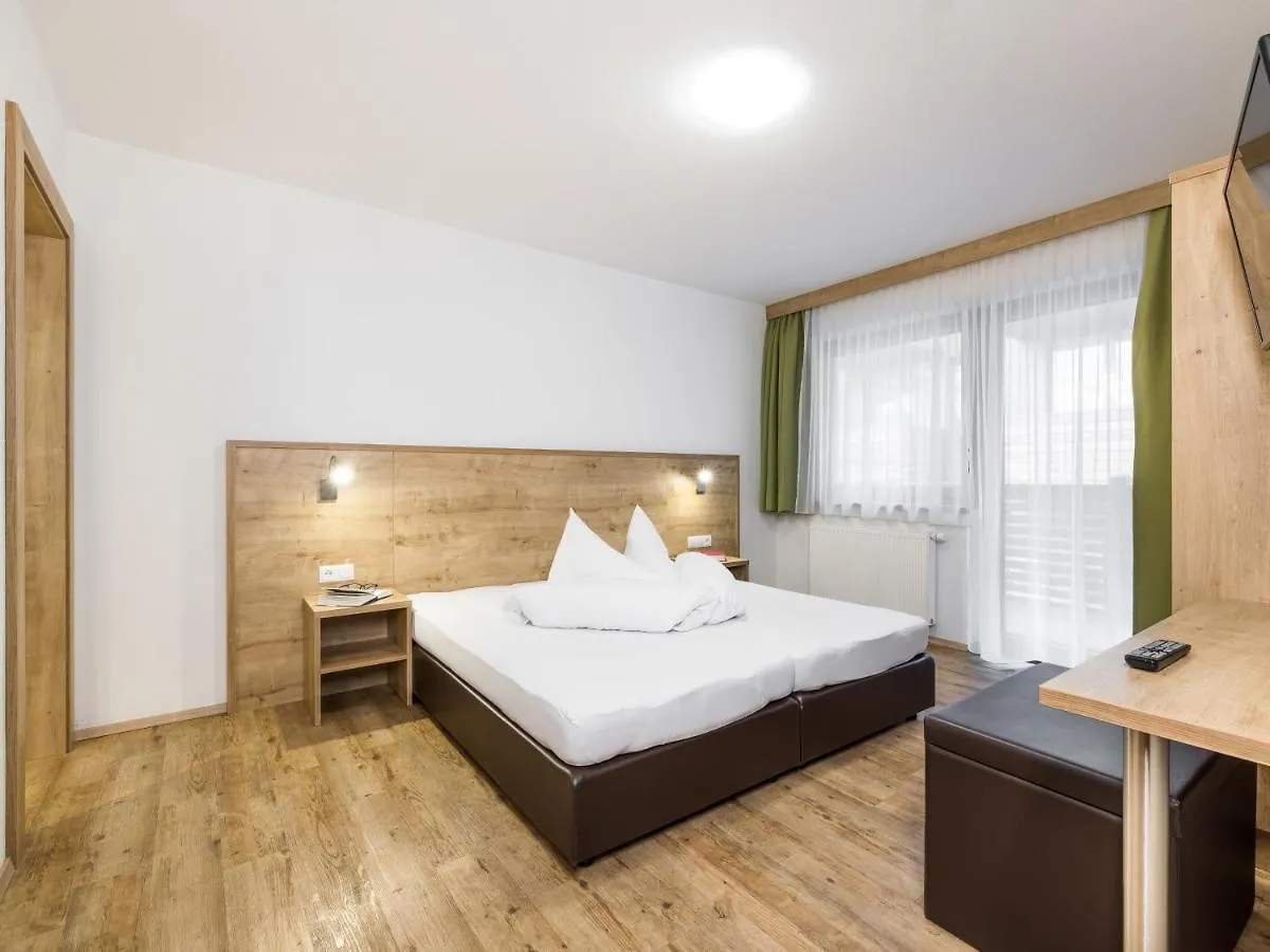 Apart Corona Sölden Apartman